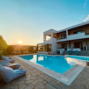 Aelia Living Aparthotel